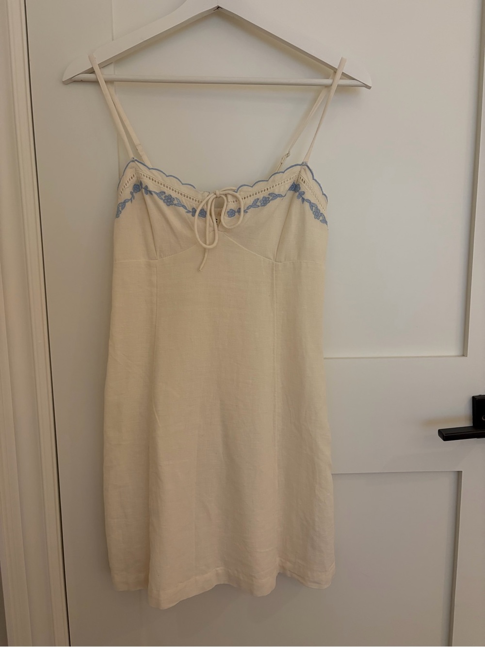 American Eagle NWOT Embroidered Tie-Front Mini Dress